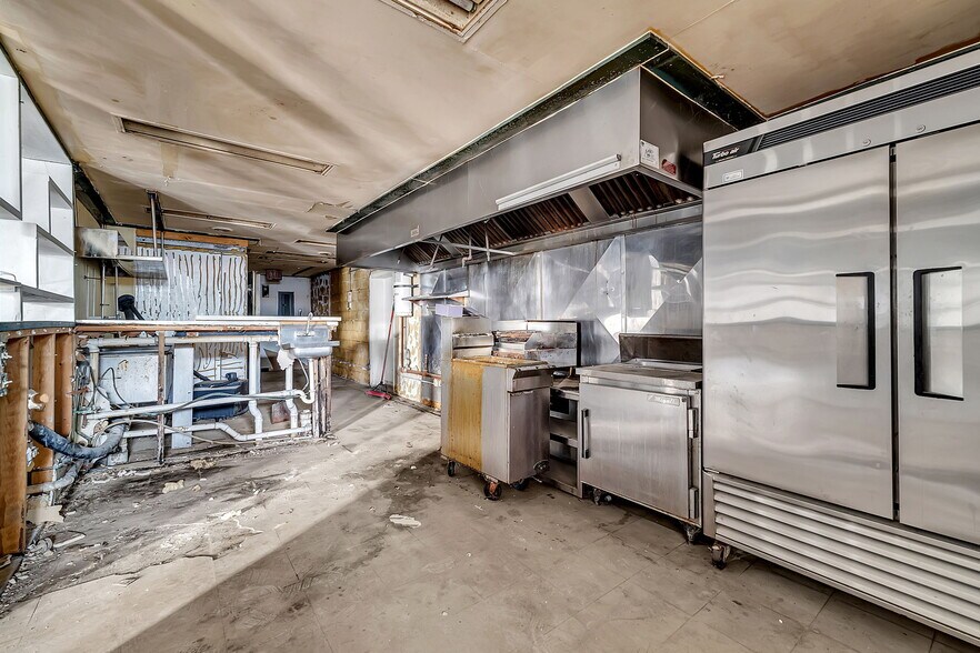 More Photos Of 2357 Plainfield Rd, Crest Hill General Retail For Lease