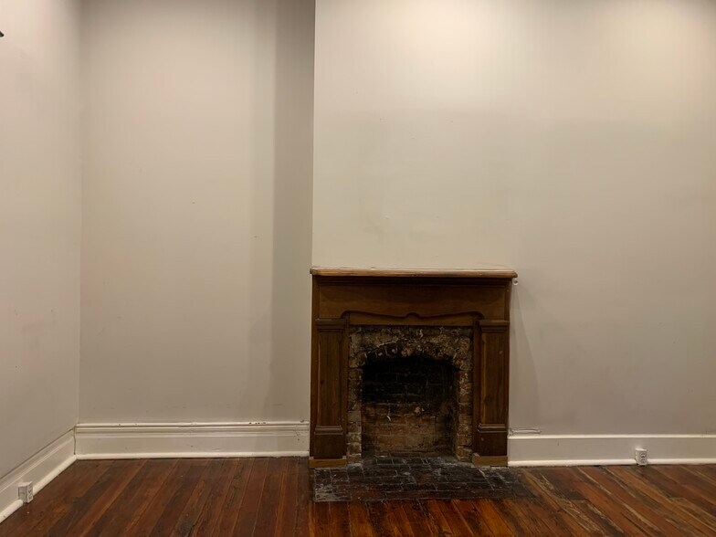 More Photos Of 1120 3rd Ave S, Nashville General Retail For Sale