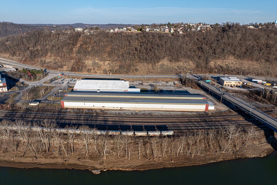 More Photos Of 100 Riverview Dr, Monessen Warehouse For Lease