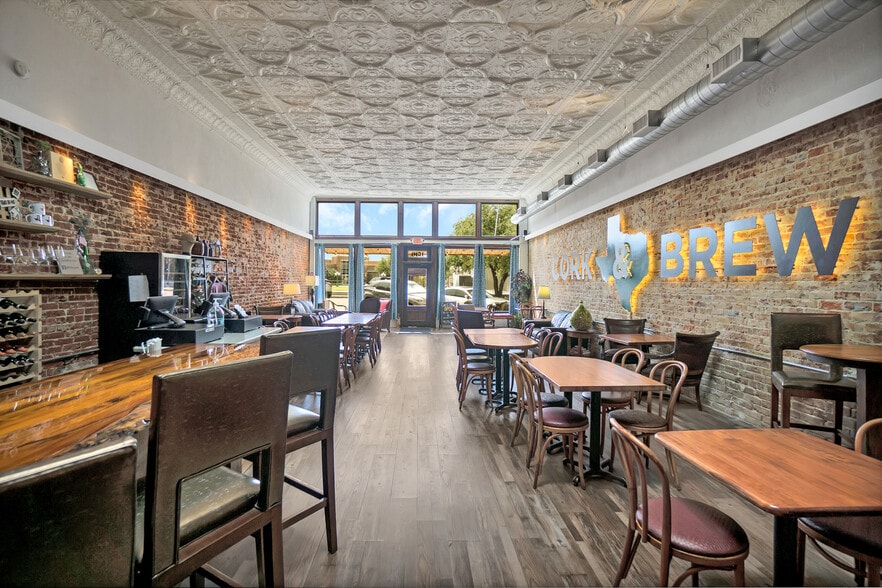 More Photos Of 1136 Main St, Commerce Light Distribution For Sale