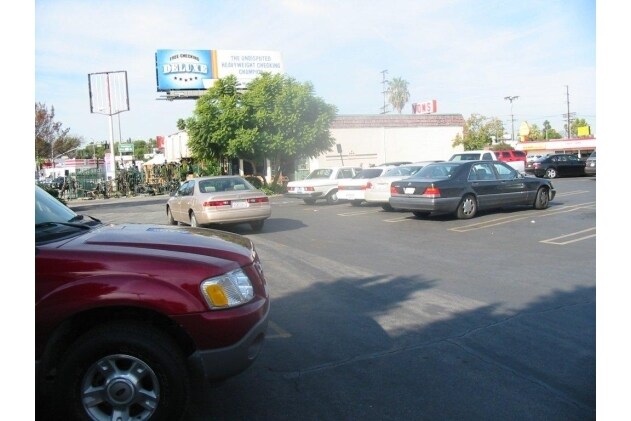 More Photos Of 18451-18481 Ventura Blvd, Tarzana Land For Sale