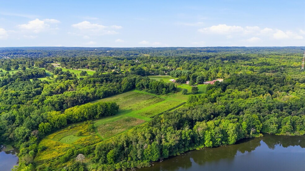 More Photos Of 2637 S Cleveland Massillon Rd, Barberton Winery Vineyard For Sale