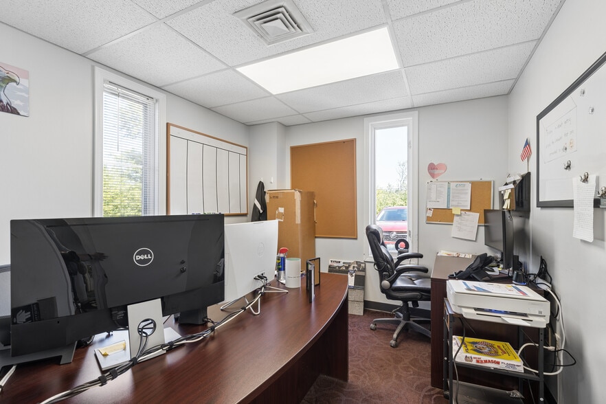 More Photos Of 51 Harvey Rd, Londonderry Warehouse For Sale
