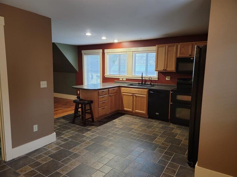 More Photos Of 5-9 Merchant St, North Walpole Apartments For Sale