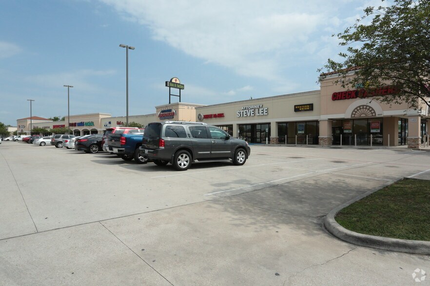 Primary Photo Of 5819 Gulf Fwy, Houston Freestanding For Lease