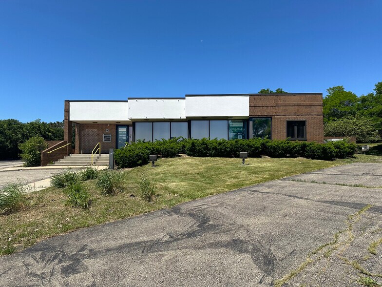 21211 Haggerty Rd  
