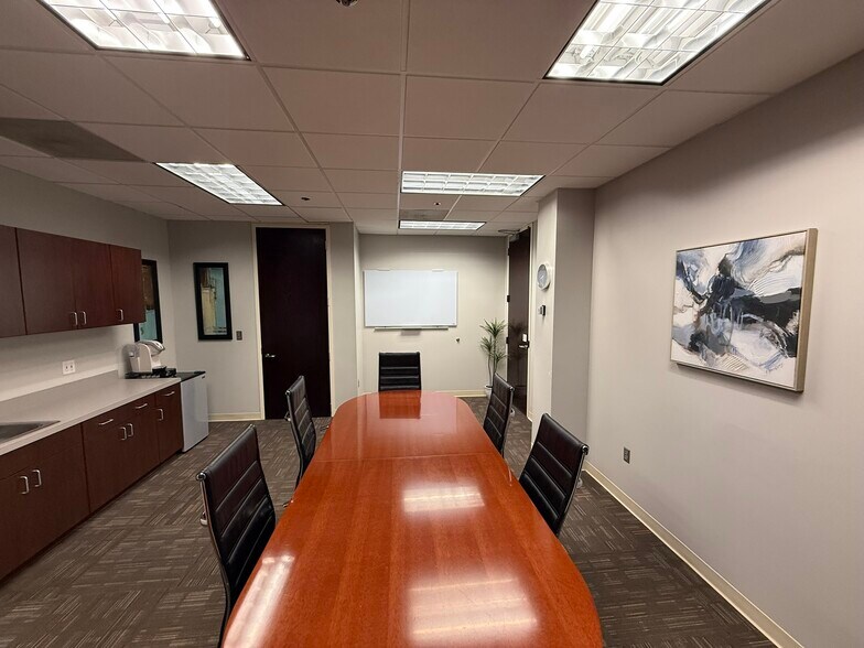 More Photos Of 250 International Pky, Lake Mary Office For Lease