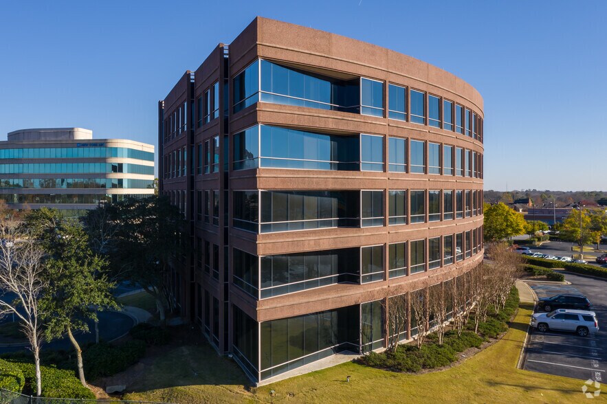 More Photos Of 4001 Carmichael Rd, Montgomery Office For Lease