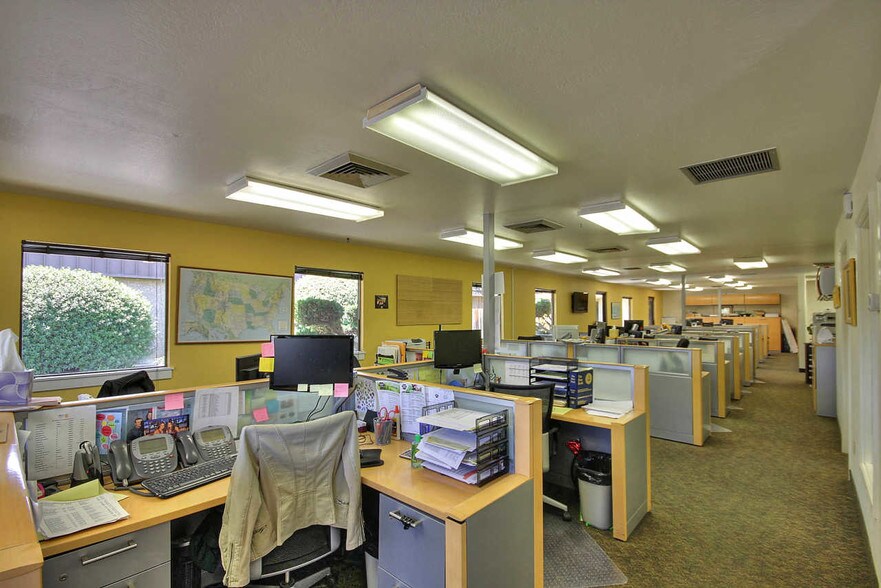 More Photos Of 911-915 Blanco Cir, Salinas Office For Lease
