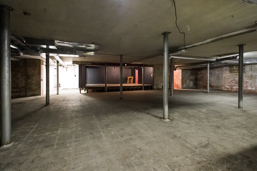 More Photos Of 4103 Cadillac Blvd, Detroit Religious Facility For Sale