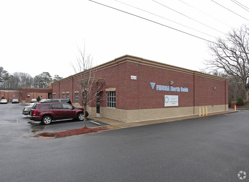 Primary Photo Of 1392 Bells Ferry Rd, Marietta Medical For Lease