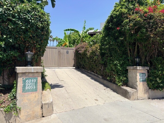Primary Photo Of 6043-6053 Selma Ave, Los Angeles Apartments For Sale