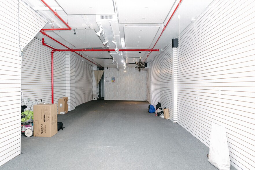 More Photos Of 373 Canal St, New York Storefront Retail Residential For Lease