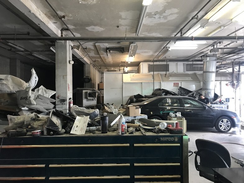 More Photos Of 1543 E Van Buren St, Phoenix Auto Repair For Sale