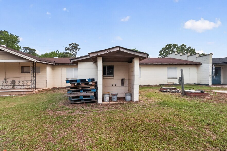 More Photos Of 6828 Old Stage Rd N, Angier Flex For Sale