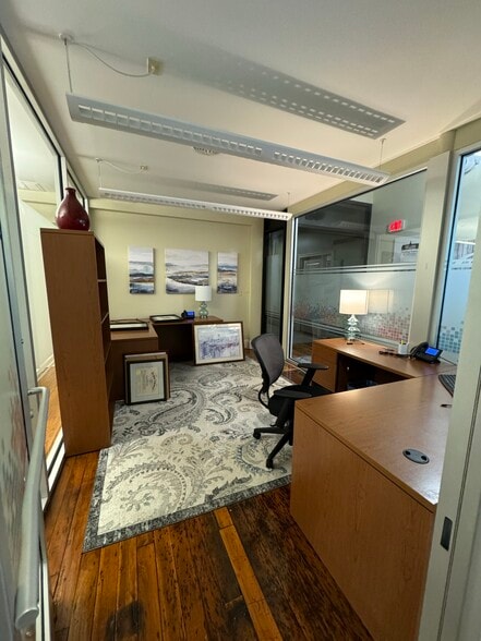 More Photos Of 2200-2300 Sutherland Ave, Knoxville Office For Lease