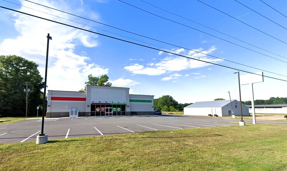 Primary Photo Of 12055 AL 96, Millport General Retail For Lease