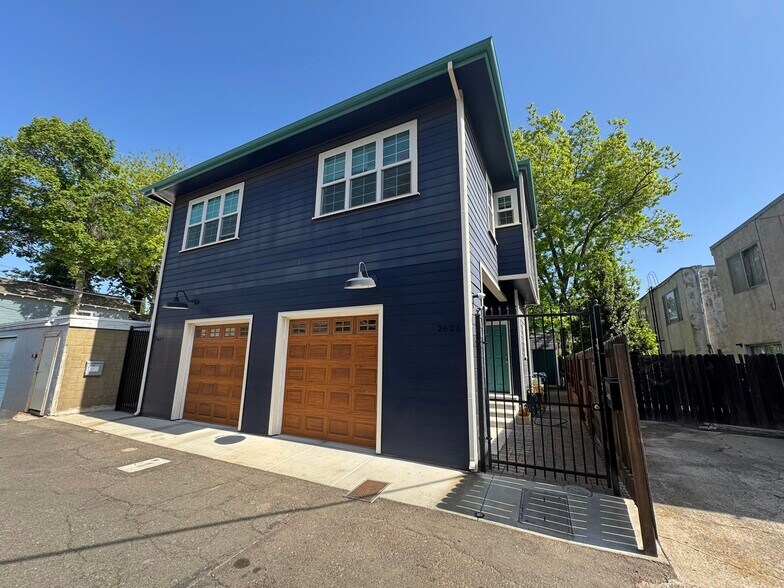 More Photos Of 2620 T St, Sacramento Storefront Retail Residential For Sale