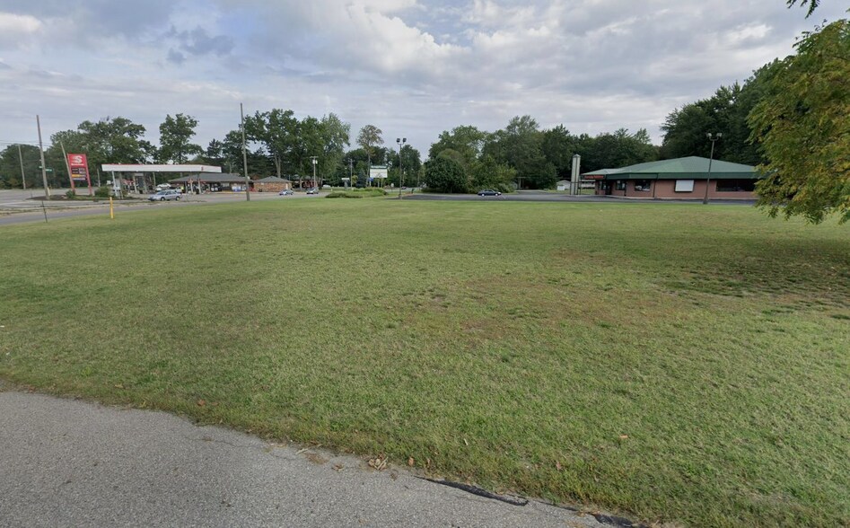 More Photos Of 199 Manley Ave, Holland Land For Lease