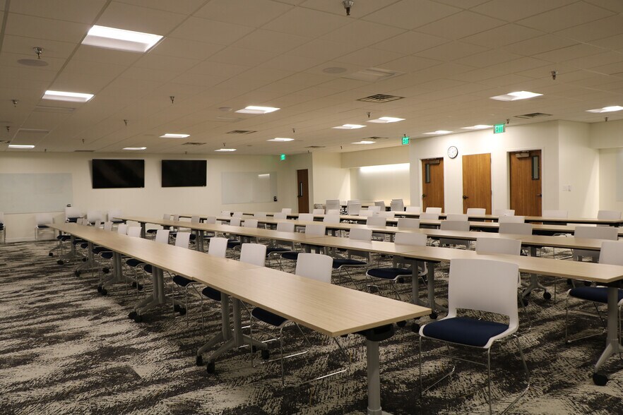 More Photos Of 1301 E Collins Blvd, Richardson Office For Lease