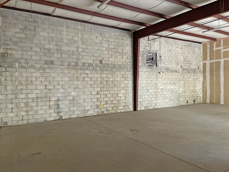 More Photos Of 2745 Industry Center Rd, Saint Augustine Warehouse For Lease