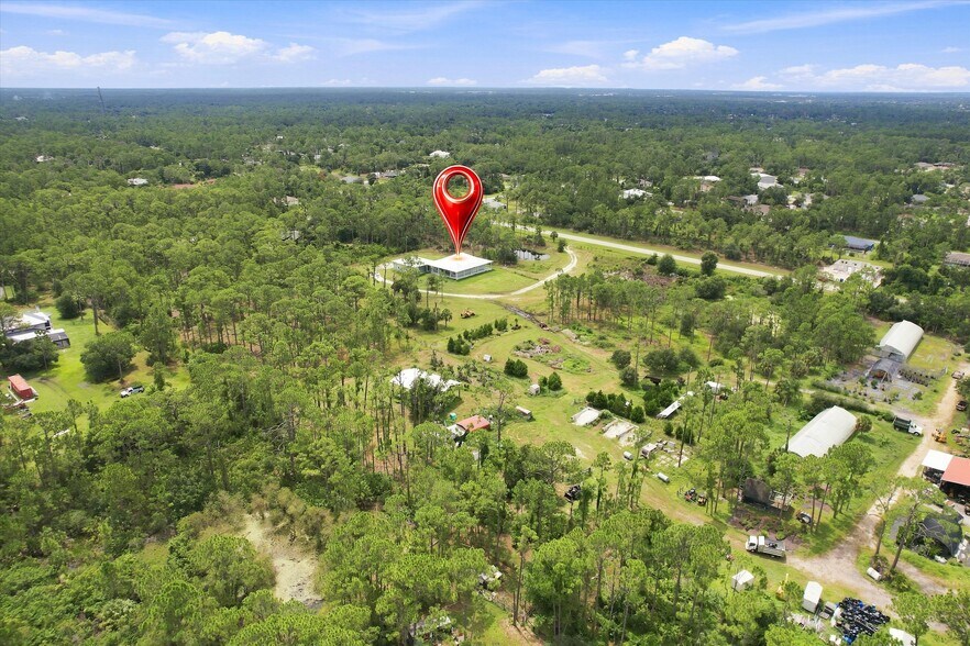 More Photos Of 8146 Tropicaire Blvd, North Port Specialty For Sale