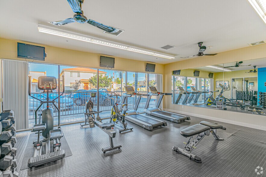 More Photos Of 819-825 D Ave, National City Apartments For Lease