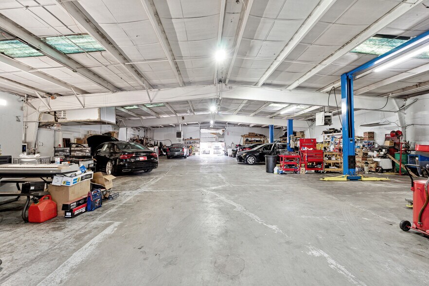 More Photos Of 3797 Lawrenceville Hwy, Tucker General Retail For Sale