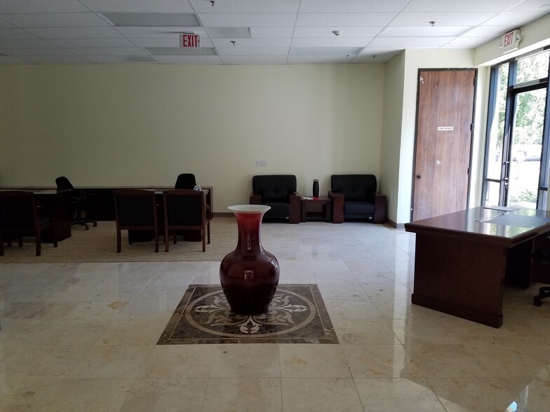 More Photos Of 2092 Concourse Dr, San Jose General Retail For Lease