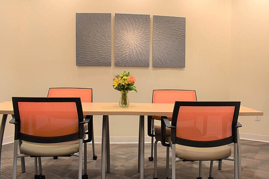 More Photos Of 10 Canebrake Blvd, Flowood Coworking Space