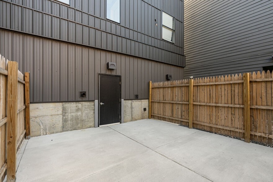 More Photos Of 1924 N Front St, Philadelphia Apartments For Lease