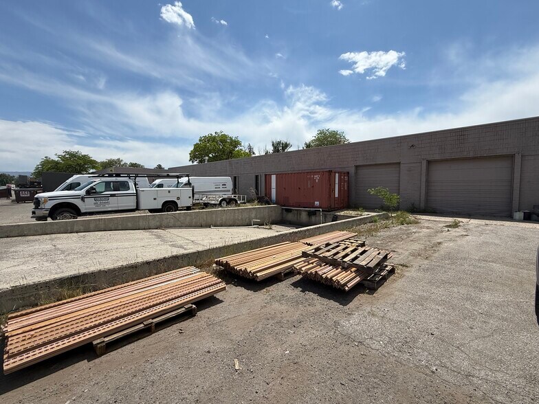 More Photos Of 5100 W Amelia Earhart, Salt Lake City Light Manufacturing For Lease