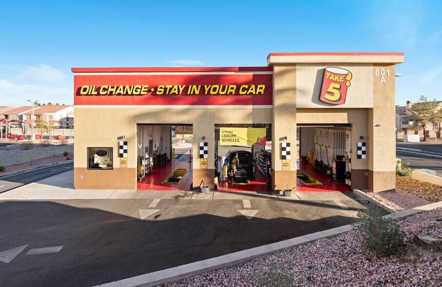 More Photos Of 601 Whitney Ranch Drive, Henderson Auto Repair For Sale