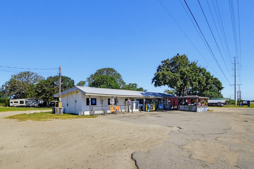 More Photos Of 6348 FM 1117, Seguin Storefront Retail Office For Sale