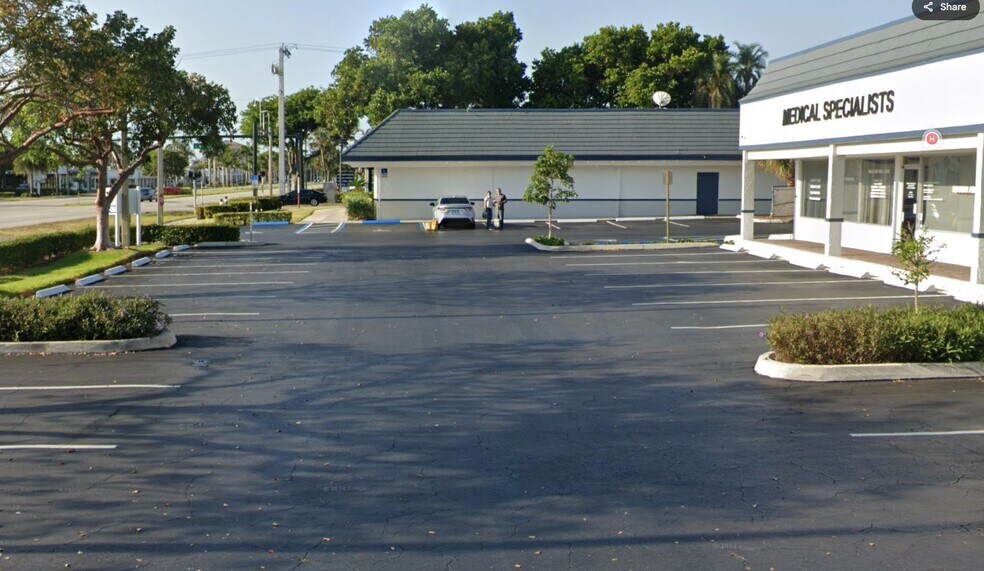 More Photos Of 3251-3259 N Federal Hwy, Boca Raton General Retail For Lease