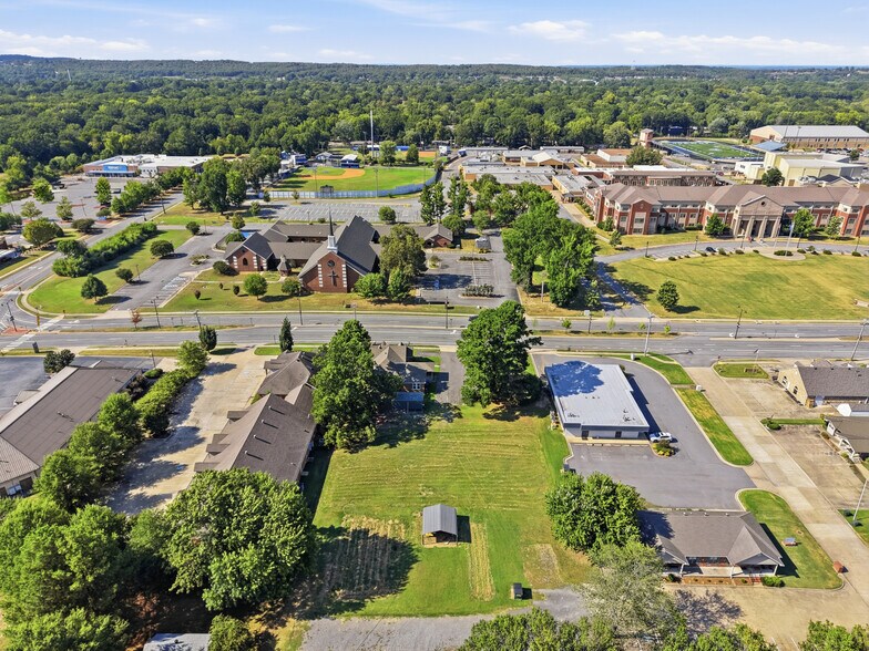 More Photos Of 2405 Prince St, Conway Office For Sale
