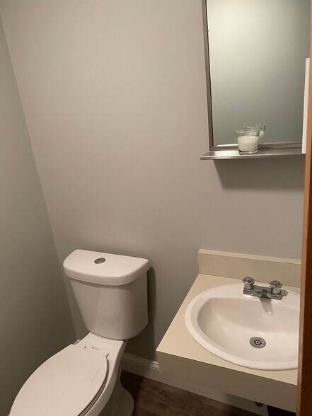 More Photos Of 201 Techne Center Dr, Milford Storefront Retail Office For Lease