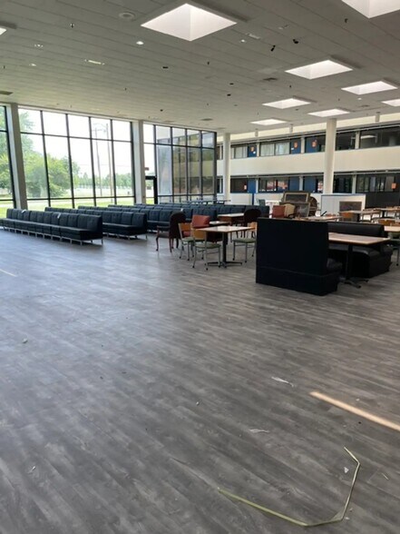 More Photos Of 3100 W 2nd St, Owensboro Healthcare For Lease