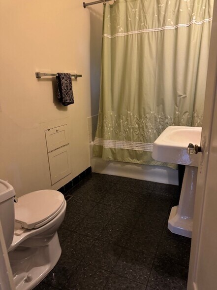 More Photos Of 617 Water St, Santa Cruz Office Residential For Sale