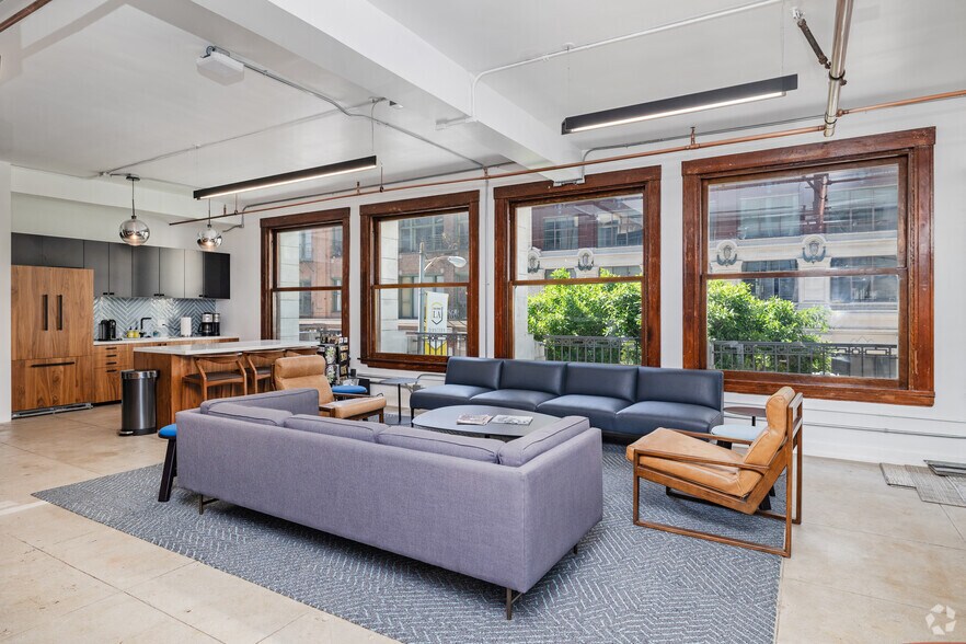 More Photos Of 521-527 W 7th St, Los Angeles Coworking Space