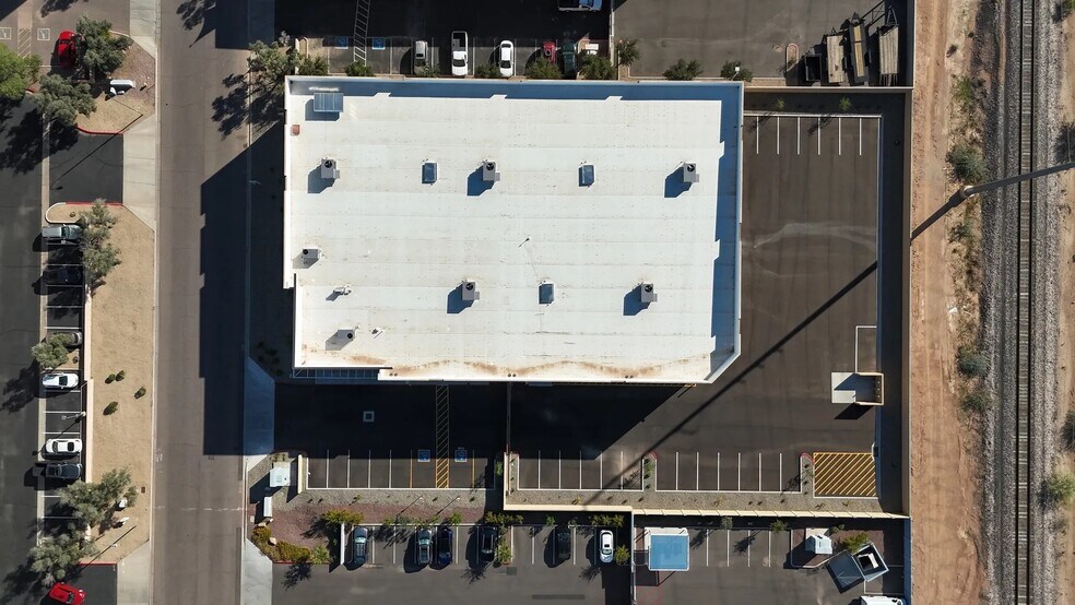 More Photos Of 350 S Hamilton Ct, Gilbert Warehouse For Lease