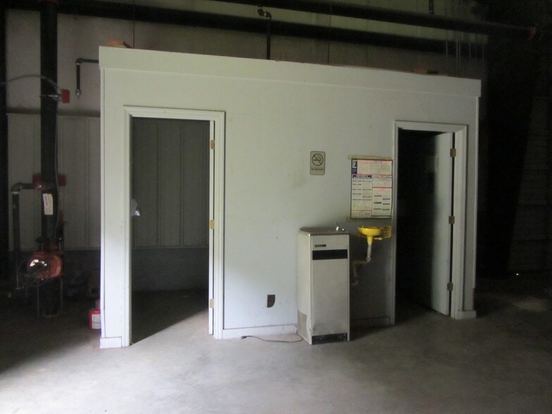 More Photos Of 3146 Grants Mill Rd W, Wallace Warehouse For Sale