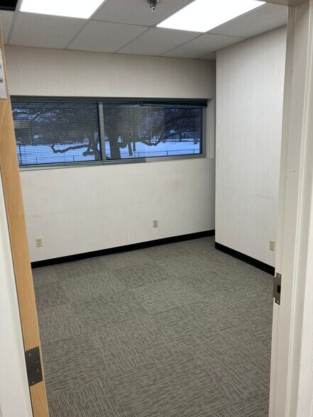 More Photos Of 1600 North Ave W, Missoula Warehouse For Lease