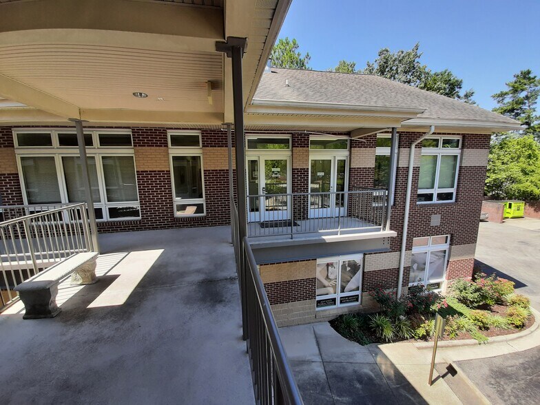 More Photos Of 1709 Legion Rd, Chapel Hill Coworking Space
