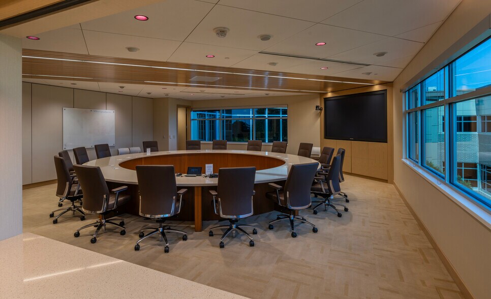 More Photos Of 6744 S Howell Ave, Oak Creek Office For Sale