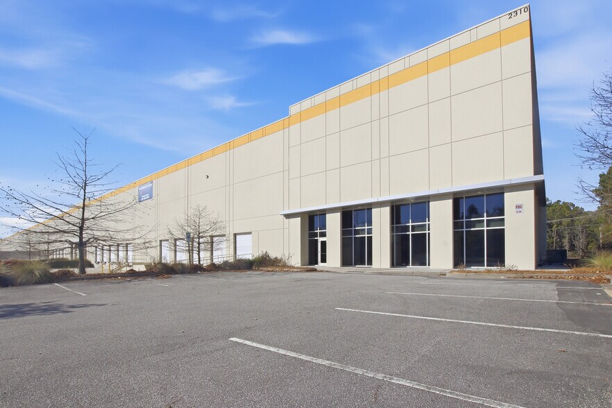 More Photos Of 2310 Charleston Regional Pky, Charleston Distribution For Lease