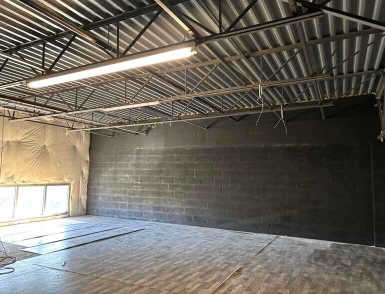 More Photos Of 45945 Trefoil Ln, Sterling Light Manufacturing For Sale
