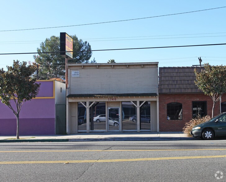 Primary Photo Of 1746 Victory Blvd, Glendale Storefront For Sale