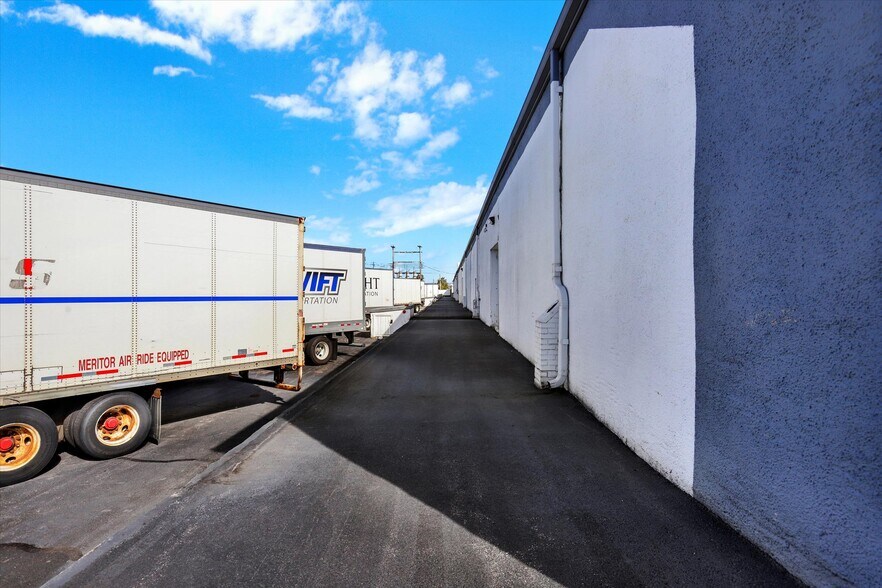 More Photos Of 5118 Innovation Way, Chambersburg Warehouse For Lease