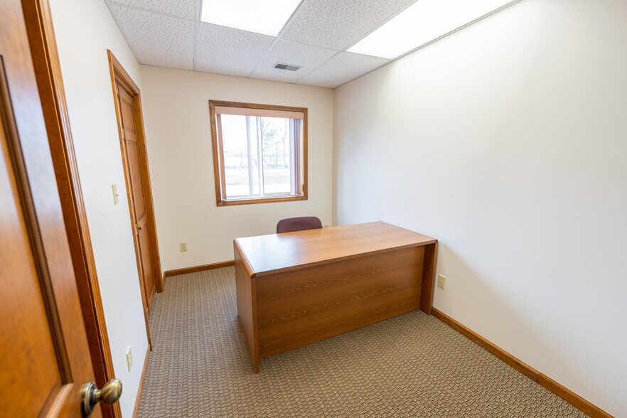 More Photos Of 447 N Old State Road 2, Valparaiso Warehouse For Lease